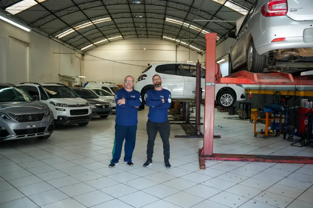 Oficina Mecânica Especializada nas Marcas Renault - Peugeot - Citroën