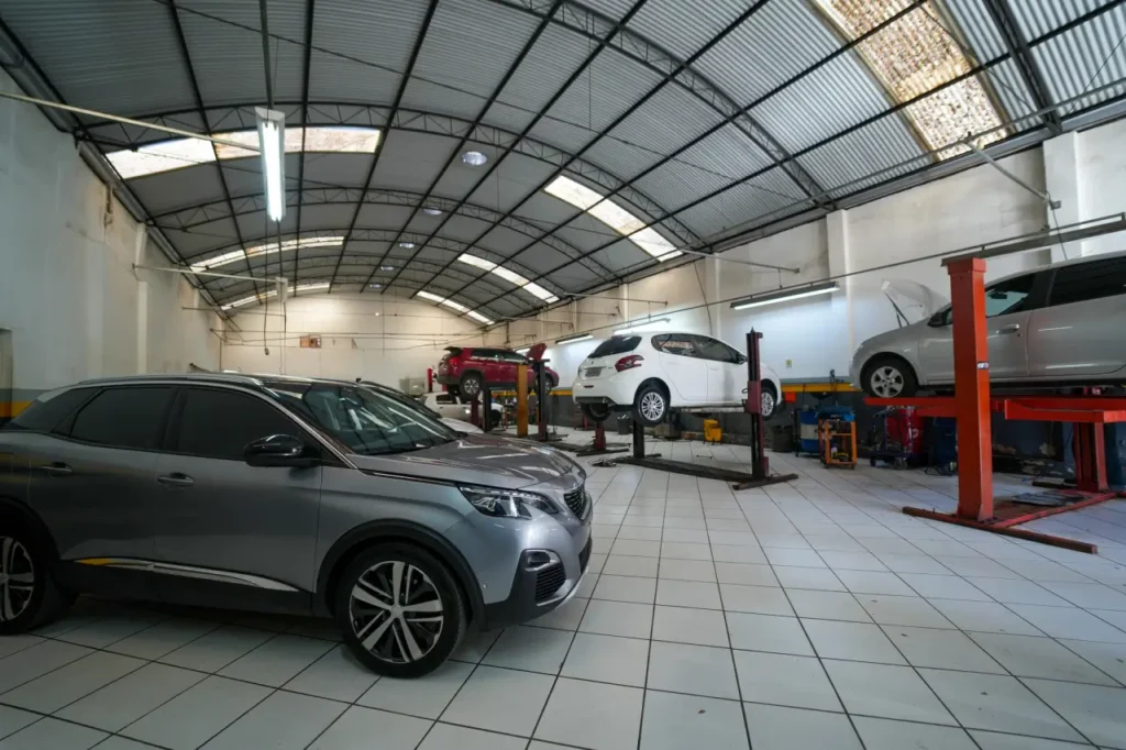 Oficina Mecânica Especializada nas Marcas Renault, Peugeot e Citroën